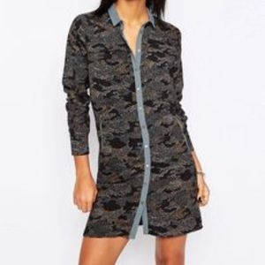 Street chic Pepe Jeans London button down dress